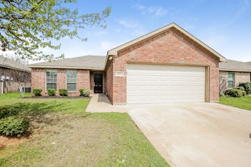 3432 Michelle Ridge Dr Fort Worth, TX 76123